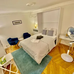 Montmartre, Studio Tres Bien Localisé Paris